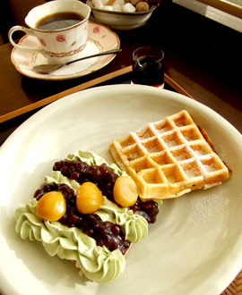 珈琲　蔵人珈蔵　抹茶と小倉のワッフル（単品）