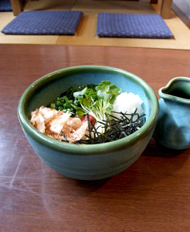 生そば・うどん　ひさや　梅おろしうどん