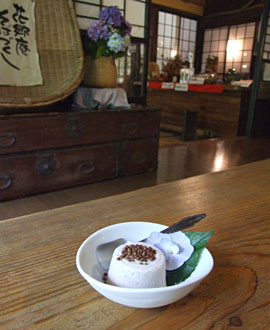 そば街道　花郷庵　そばアイスクリーム