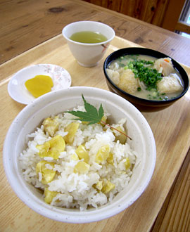 道の駅かほく お栗茶屋　栗ごはん