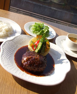 ESQUINA　エスキーナハンバーグランチ