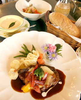 BOAT HOUSE　イタリアンハンバーグ　ランチセット