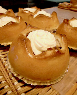 亀のパン　アップルパン