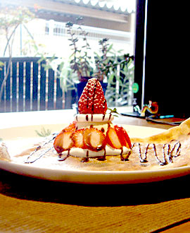 クレープリーcafe　樹水　いちごのクレープ