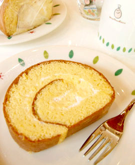 ひなたまこっこ　ひなたまロールケーキ