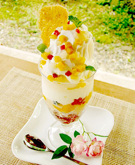 Tea　room　茶のこ　チャイナパフェ