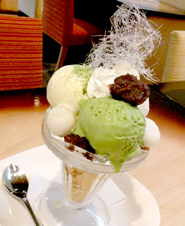 阿蘇小町カフェ　小町パフェ