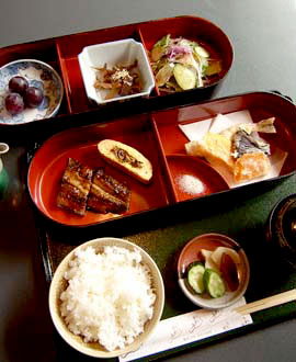 うなぎ　川魚料理　かわ専　レディース弁当