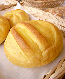 ブランジェリートワ　天然酵母かぼちゃパン