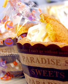 おいしいシフォンケーキと杏仁豆腐の店　ふわり　かぼちゃのカップシフォンケーキ