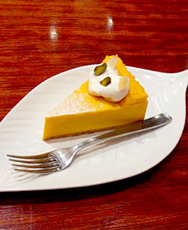 OSTERIA　MORRICONE　かぼちゃのチーズケーキ