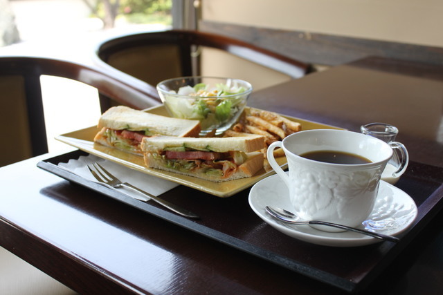こだわりの珈琲とお食事をお楽しみください ランチマニア 自家焙煎 蔵人珈蔵 カフェ 熊本市 東区 ひごなび