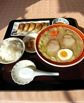 中華料理　永龍　タイピーエン定食